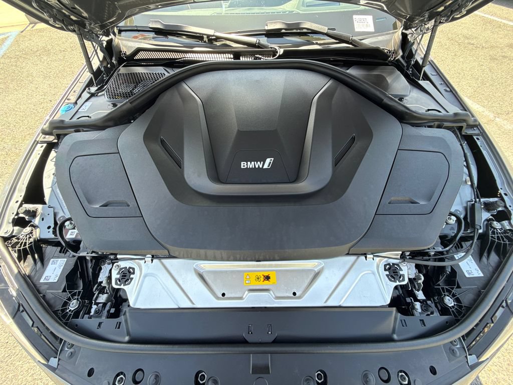 Used 2026 BMW i4 eDrive40 w/ Premium Package RWD image 8