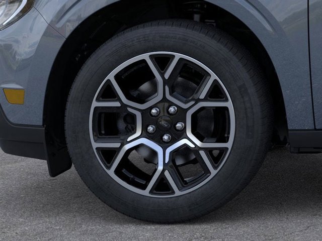 New 2025 Ford Maverick Lariat w/ 4K Tow Package image 20