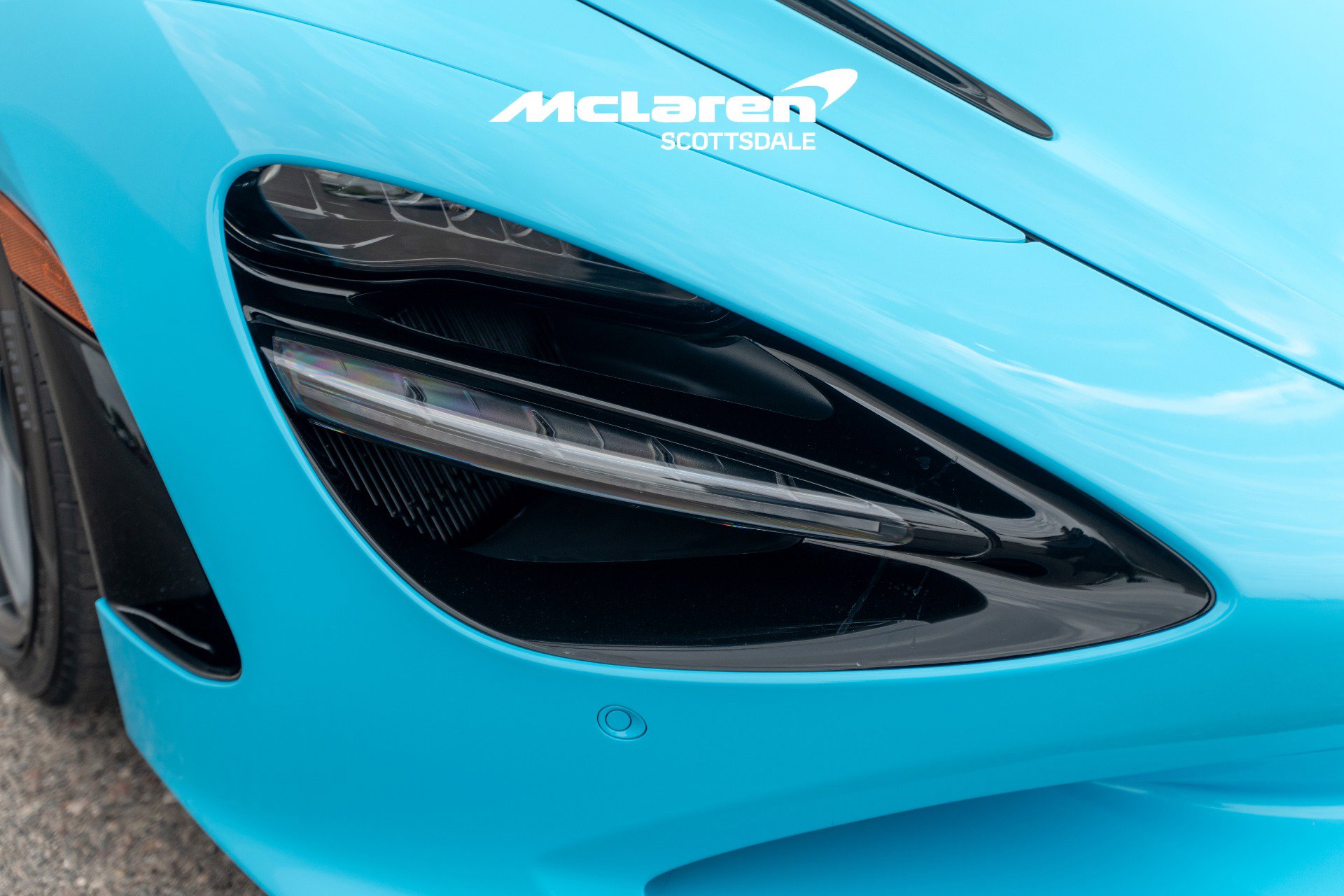 Used 2025 McLaren 750S Spider RWD image 18