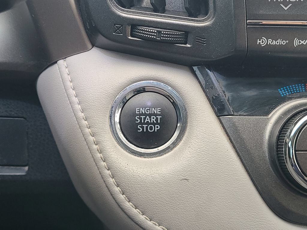 Used 2013 Toyota RAV4 Limited FWD image 21