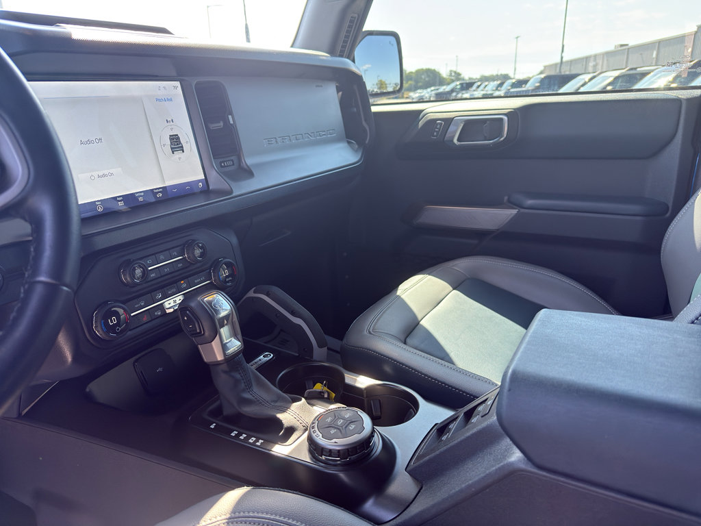 Certified 2023 Ford Bronco Outer Banks w/ Sasquatch Package AWD/4WD image 11