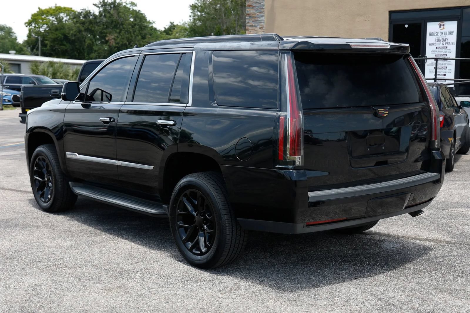 Used 2016 Cadillac Escalade 2WD image 4