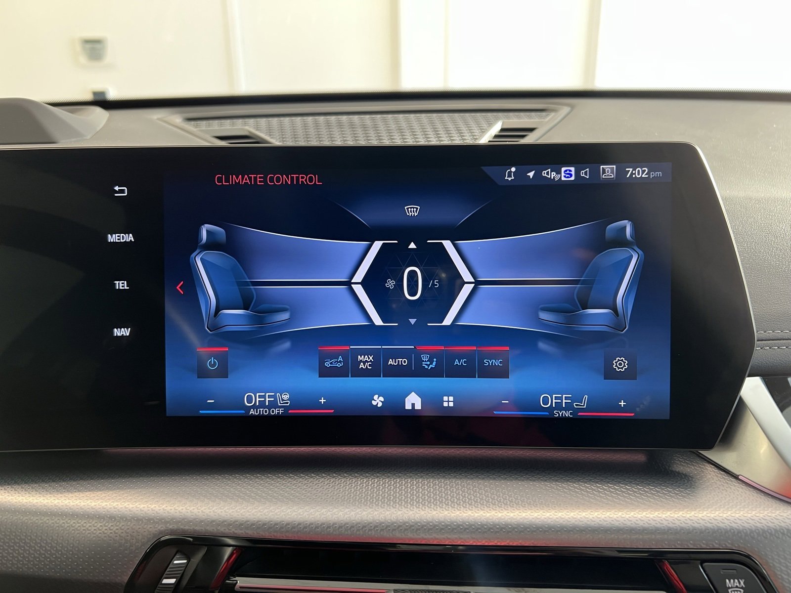 Used 2024 BMW X1 M35i w/ Premium Package image 25