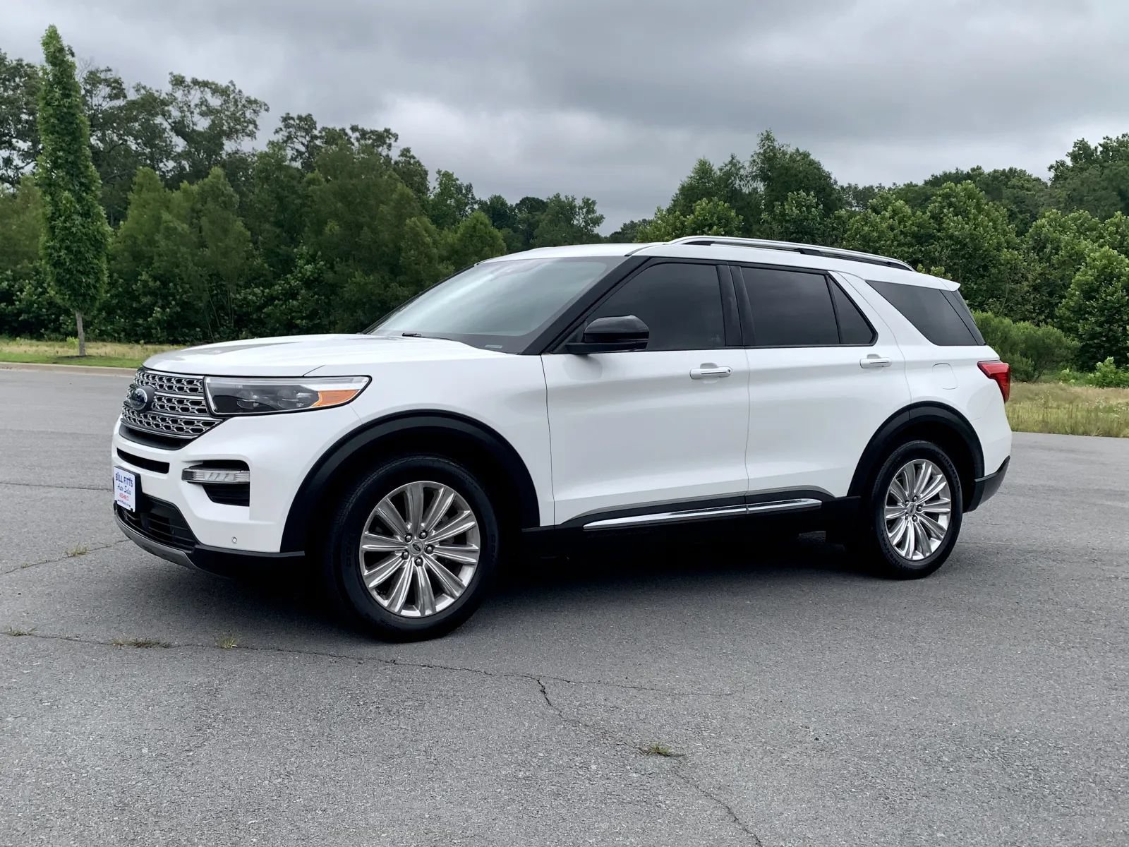 Used 2020 Ford Explorer Limited w/ Class III Trailer Tow Package RWD image 3