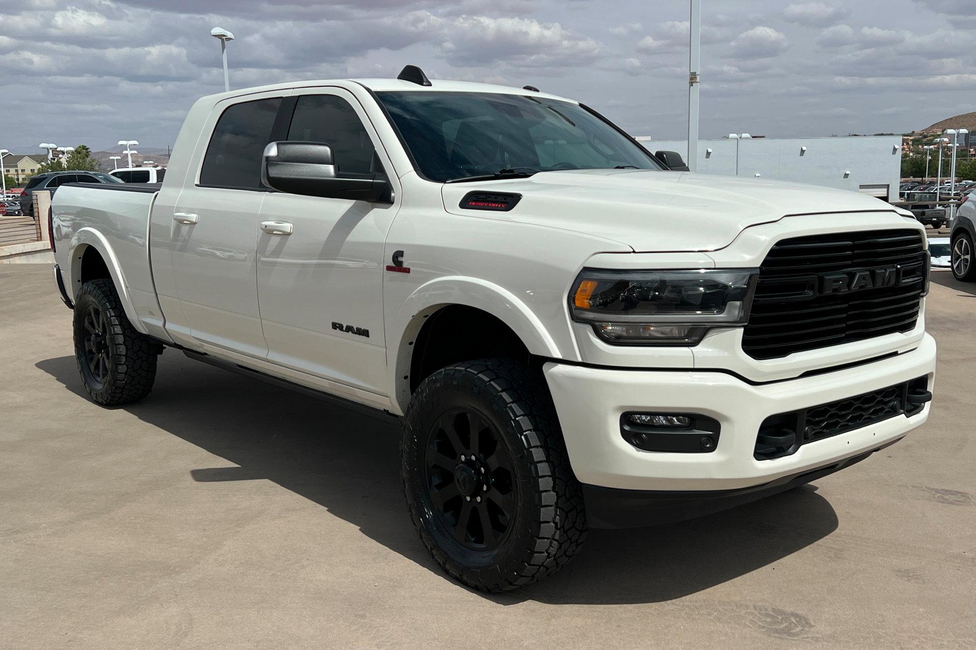 Used 2022 RAM 2500 Laramie AWD/4WD image 7