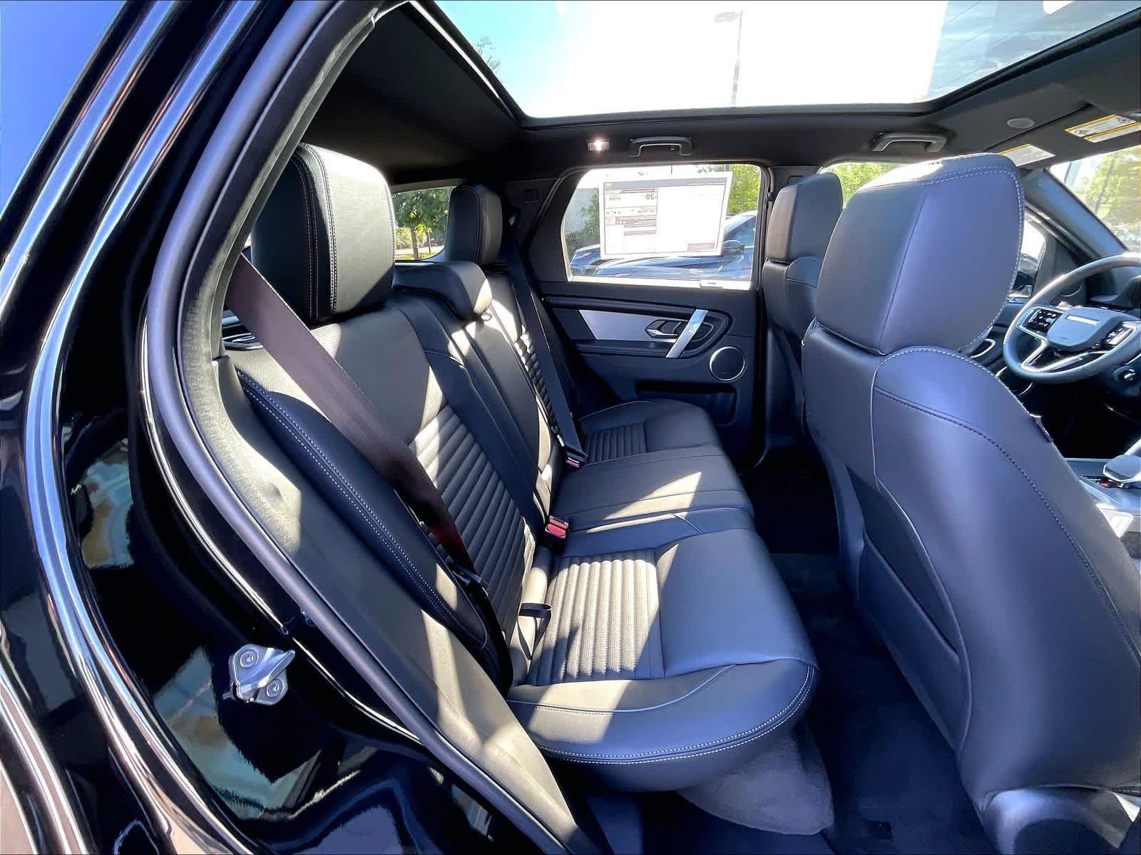 New 2026 Land Rover Discovery Sport Landmark AWD/4WD image 27