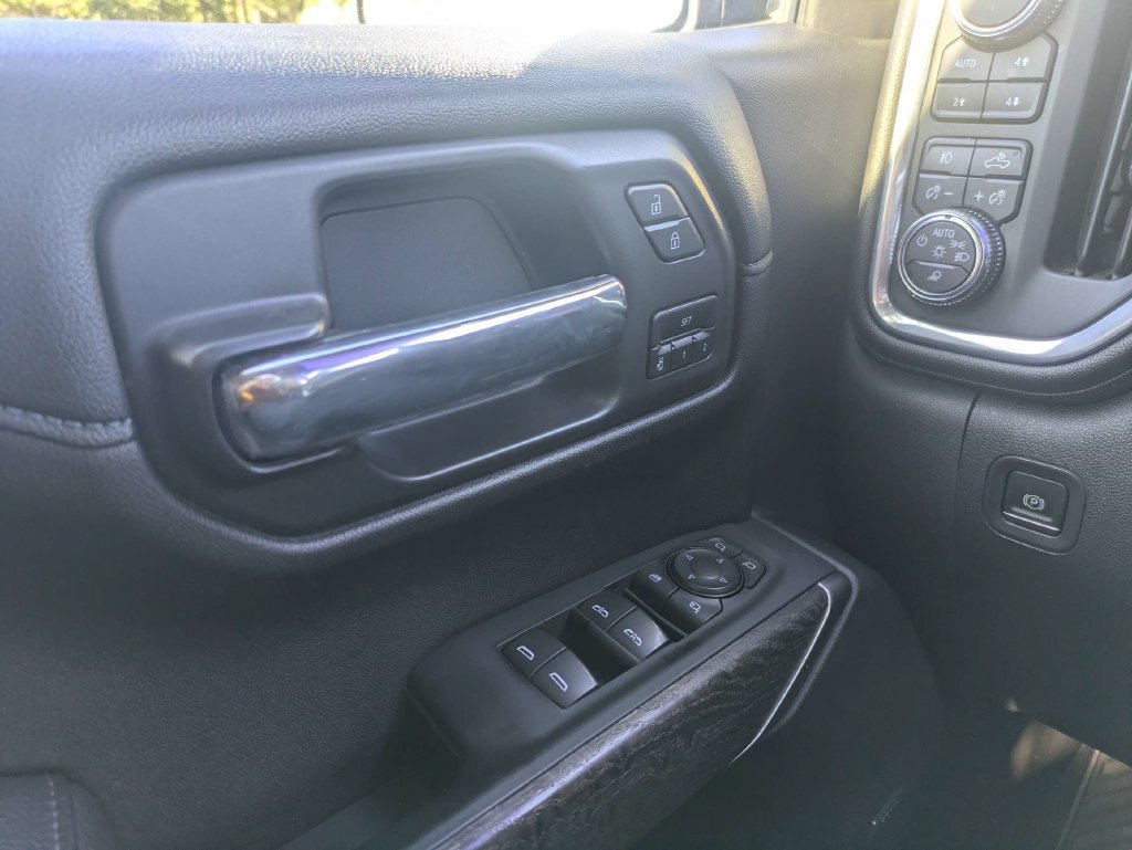 Used 2022 GMC Sierra 1500 Denali w/ Denali Premium Package AWD/4WD image 25
