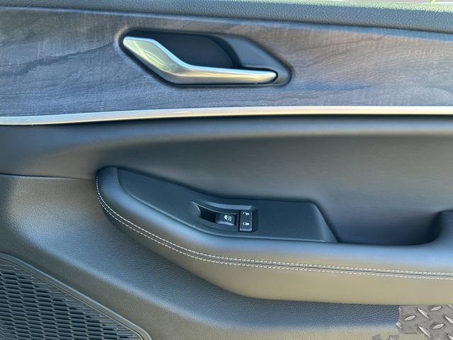 New 2026 Jeep Grand Cherokee Altitude AWD/4WD image 17