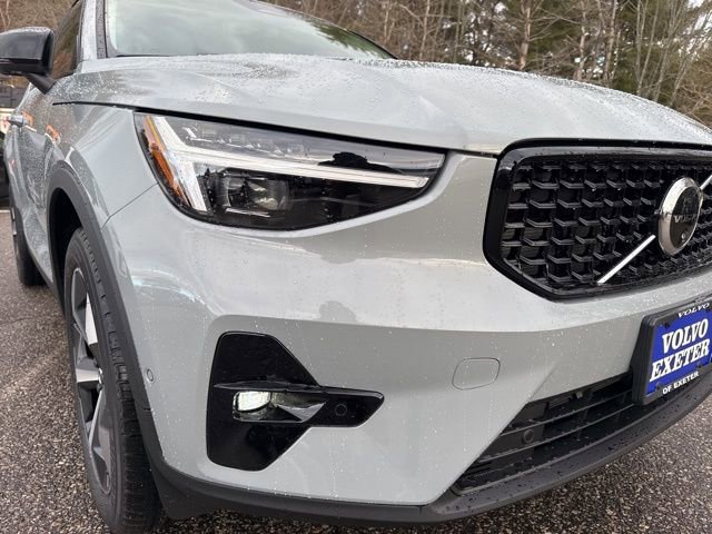 New 2026 Volvo XC40 B5 Plus w/ Protection Package Premier AWD/4WD image 9