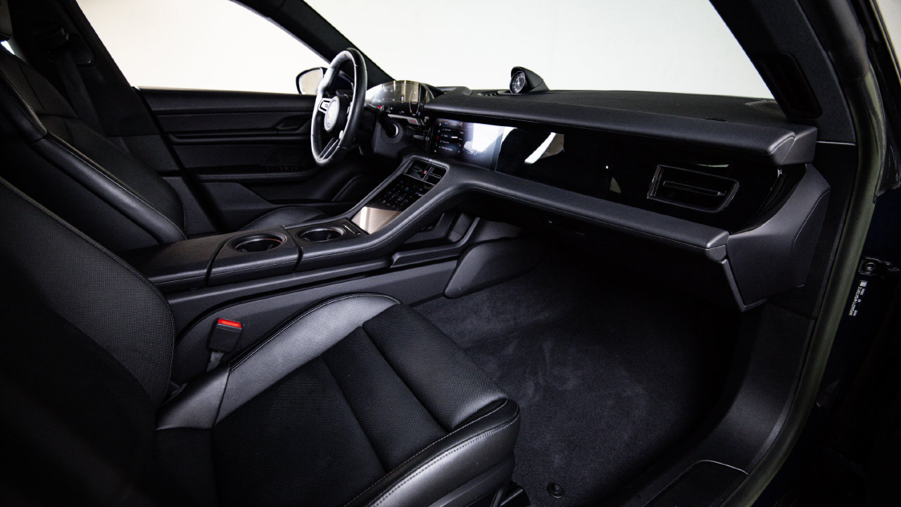 Certified 2023 Porsche Taycan RWD image 28