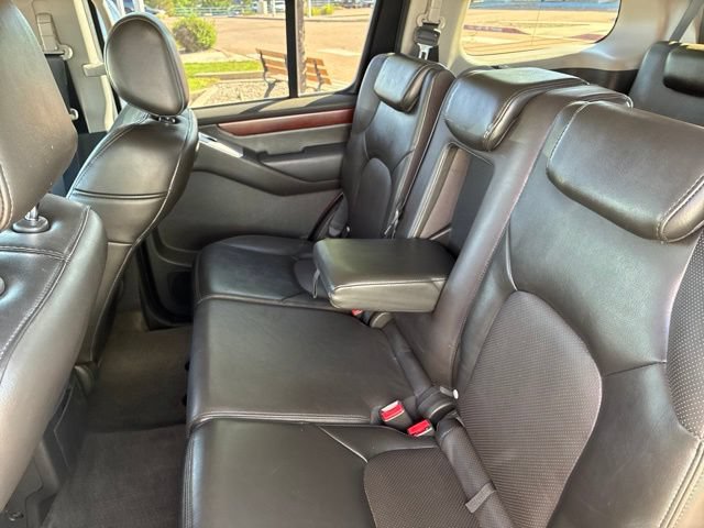Used 2008 Nissan Pathfinder LE AWD/4WD image 19