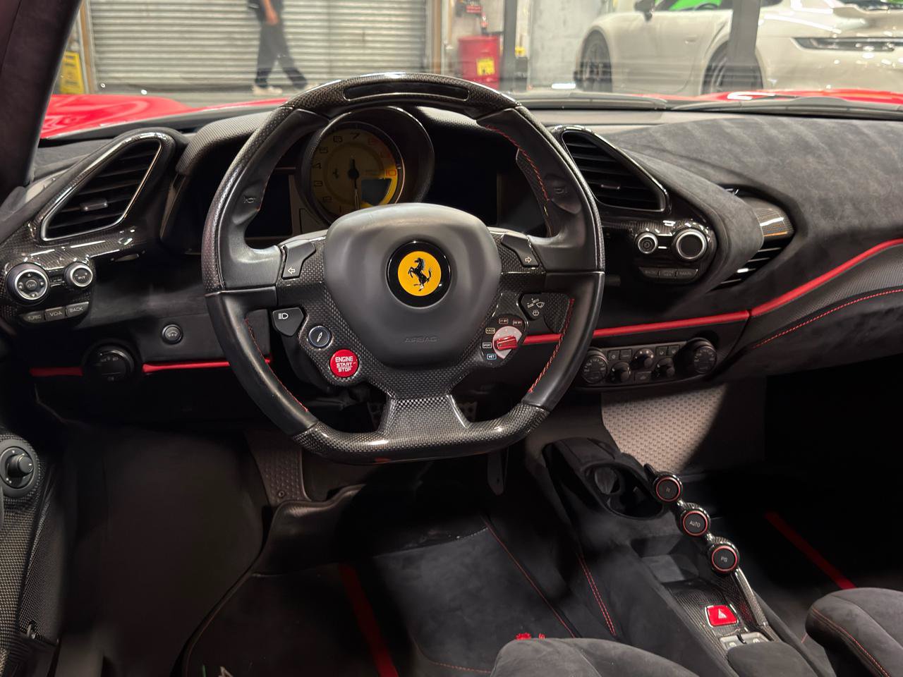 Used 2020 Ferrari 488 Pista Coupe RWD image 21