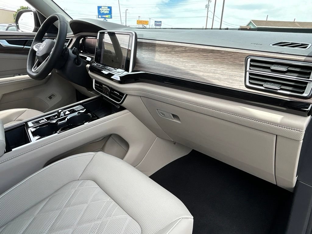 New 2026 Volkswagen Atlas SEL Premium R-Line AWD/4WD image 38