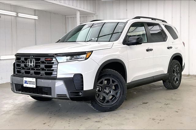 New 2026 Honda Pilot TrailSport image 2