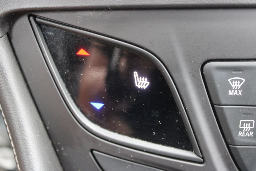 Used 2020 Buick Envision Essence FWD image 50