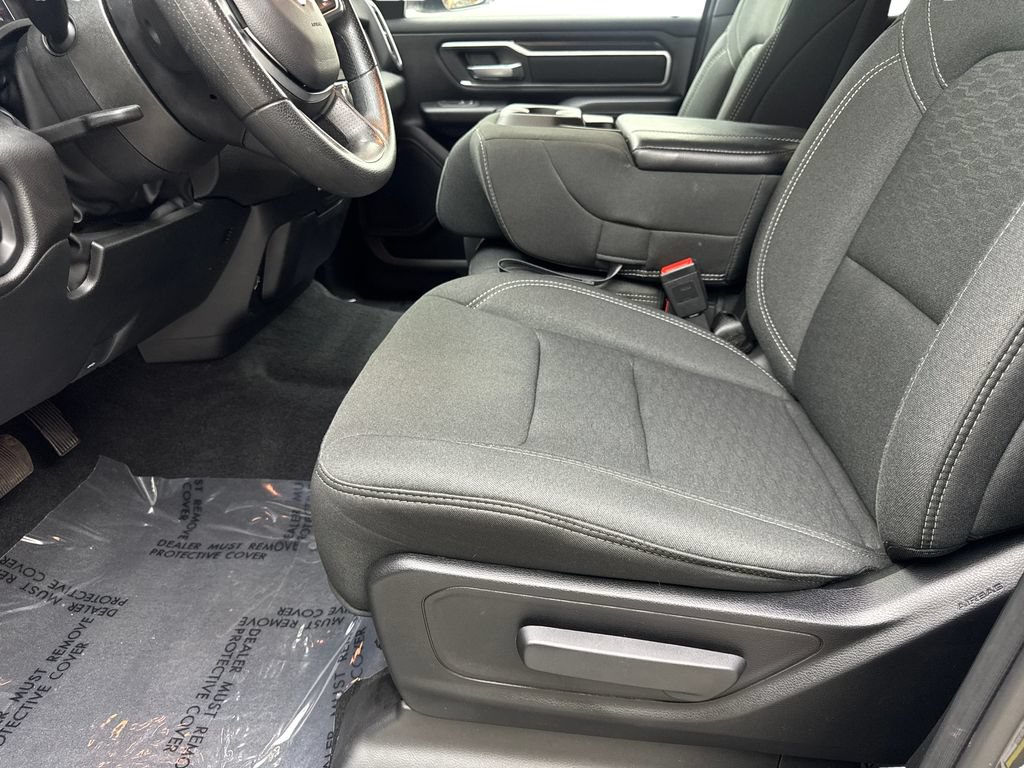 Used 2025 RAM 1500 Big Horn AWD/4WD image 29