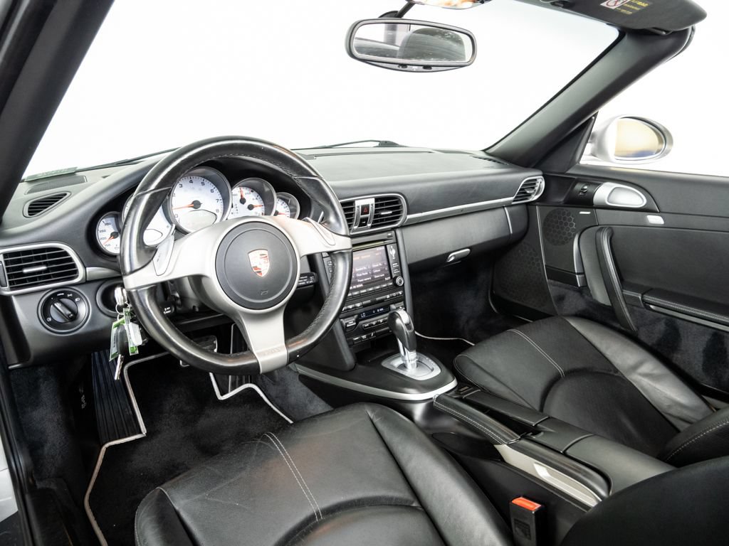 Used 2010 Porsche 911 Carrera S RWD image 4