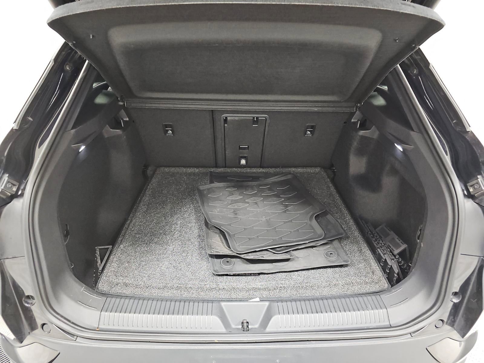 Used 2023 Volkswagen ID.4 Pro S image 15