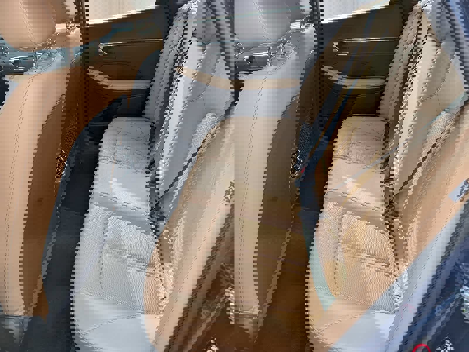 Used 2021 Hyundai Sonata Limited w/ Preferred Accessory Package image 12