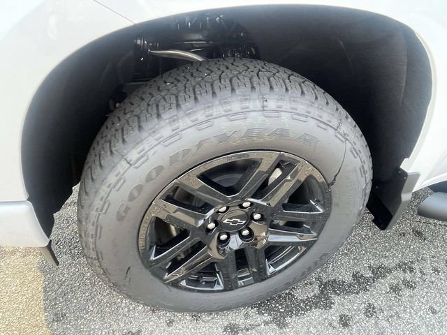 New 2026 Chevrolet Silverado 1500 Custom w/ Turbomax Blackout Package RWD image 27