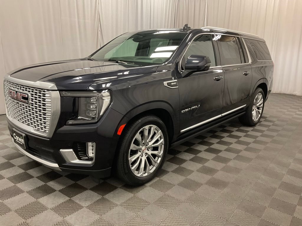 Used 2024 GMC Yukon XL Denali w/ Denali Reserve Package AWD/4WD image 7