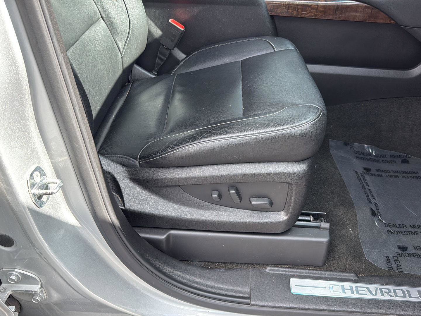 Used 2018 Chevrolet Tahoe LT AWD/4WD image 41