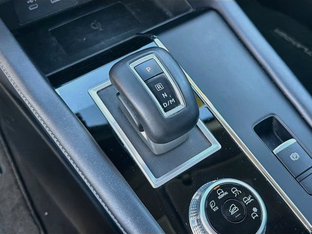 Used 2024 Mitsubishi Outlander SE FWD image 17