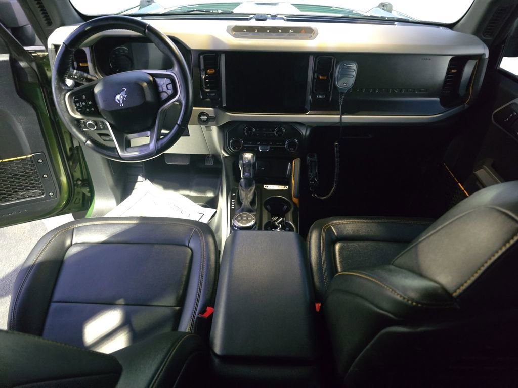 Used 2023 Ford Bronco Badlands image 11