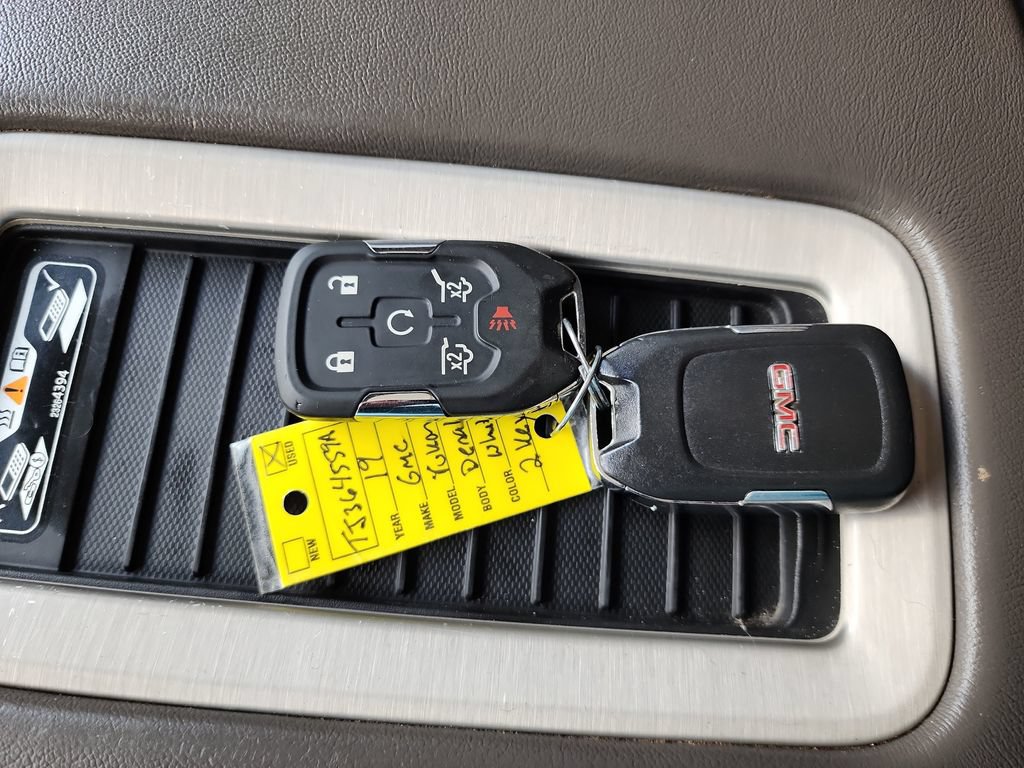 Used 2019 GMC Yukon Denali w/ Denali Ultimate Package AWD/4WD image 46