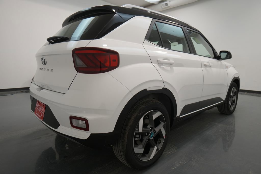 New 2026 Hyundai Venue SEL image 7