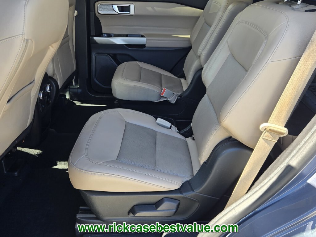 Used 2021 Ford Explorer Limited w/ Equipment Group 301A RWD image 11