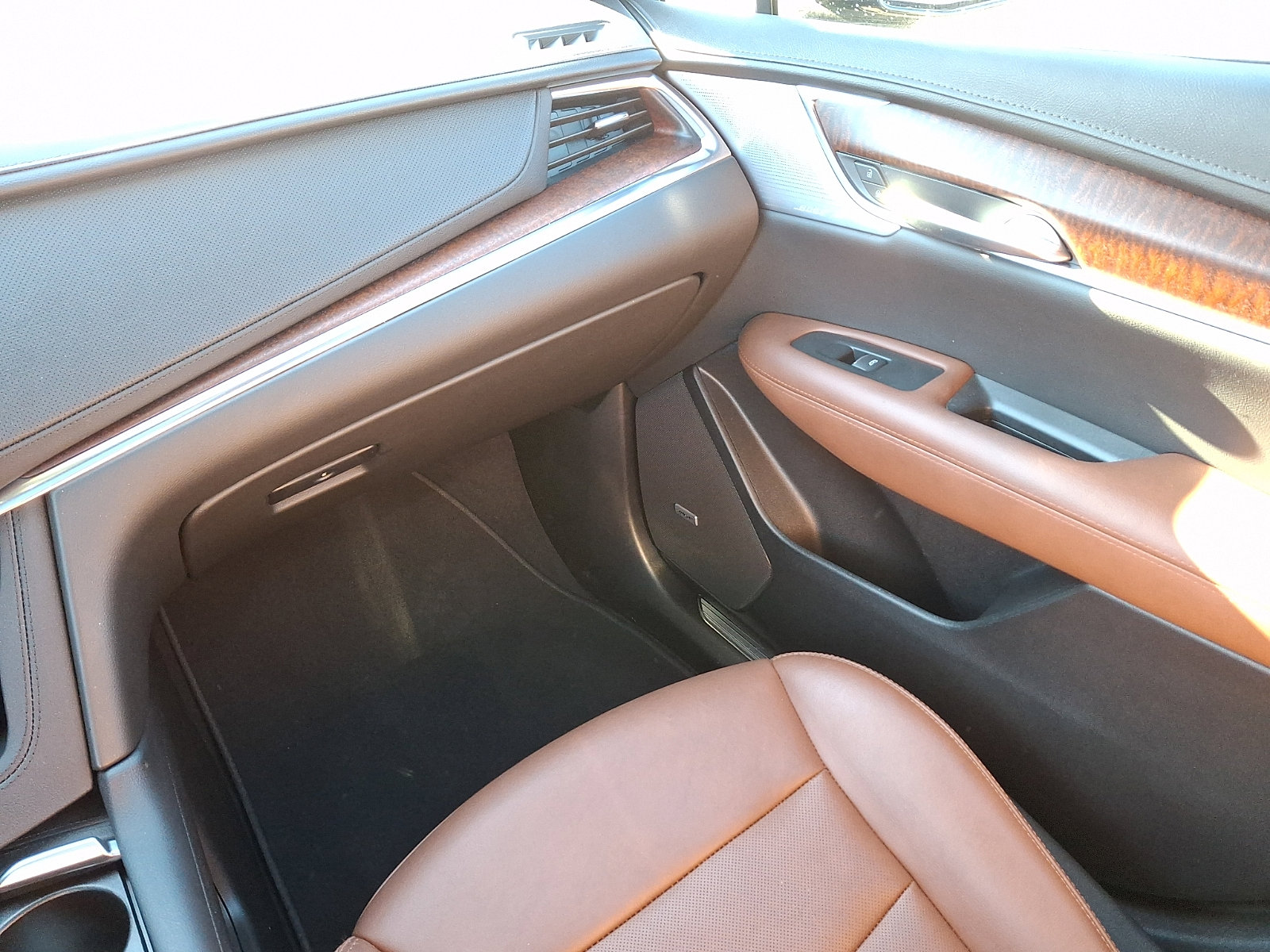 Certified 2023 Cadillac XT5 Sportv w/ Technology Package image 21