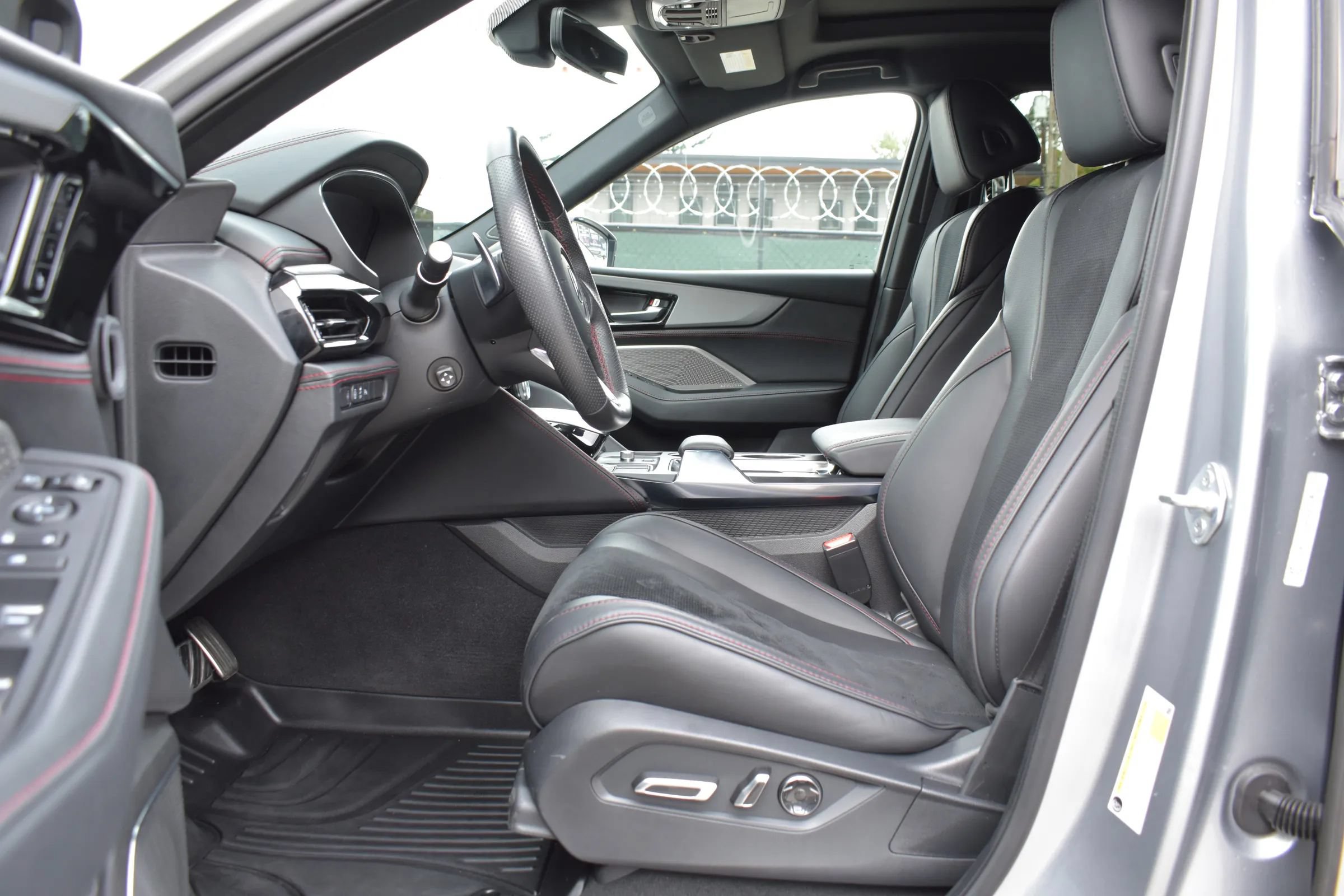 Used 2024 Acura MDX A-Spec AWD/4WD image 10