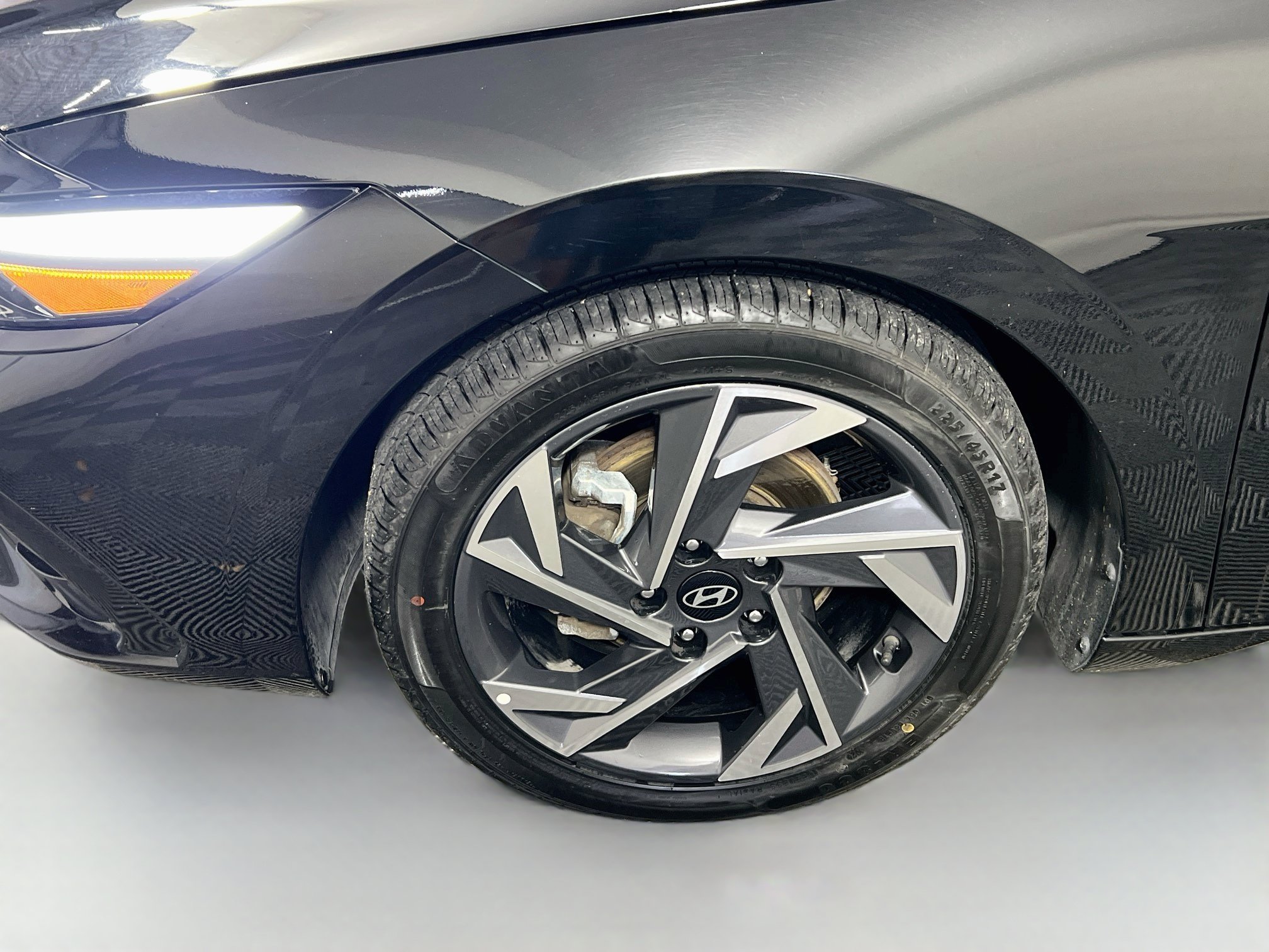 Used 2024 Hyundai Elantra Limited FWD image 13