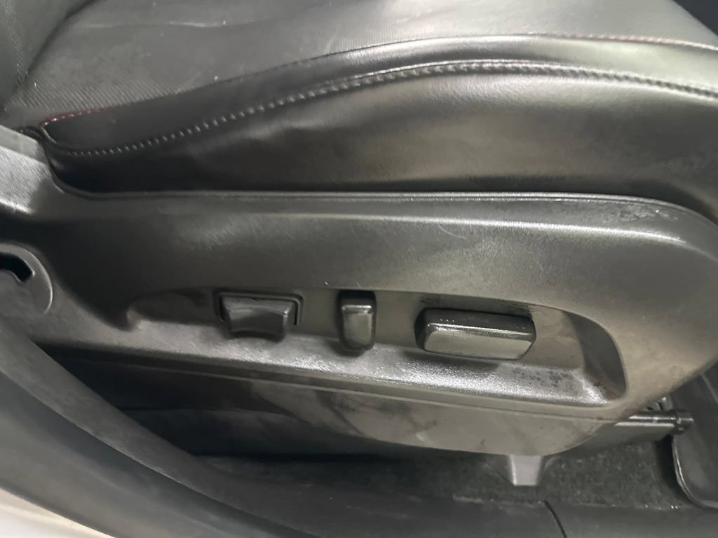 Used 2013 Chevrolet Equinox LTZ FWD image 21