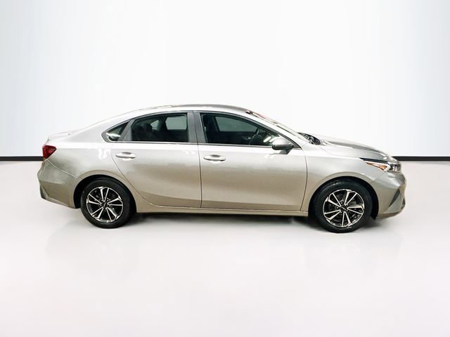 Used 2023 Kia Forte LXS w/ LXS Technology Package image 8