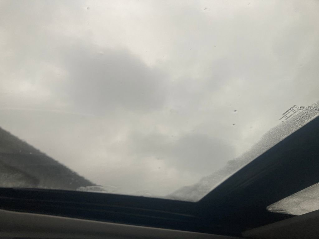 Used 2021 Jeep Cherokee Limited w/ Trailer Tow Group image 27