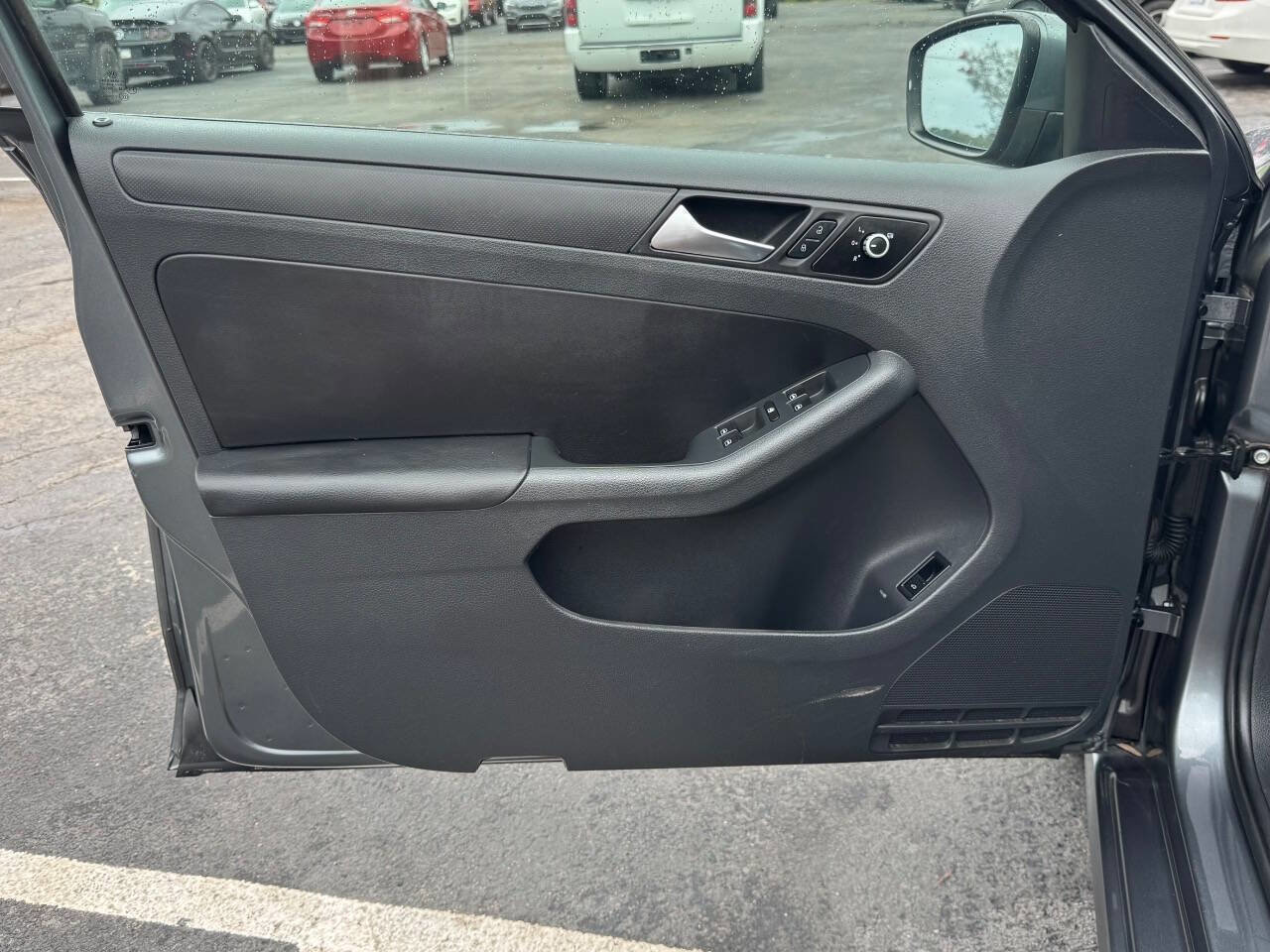 Used 2012 Volkswagen Jetta SE image 10