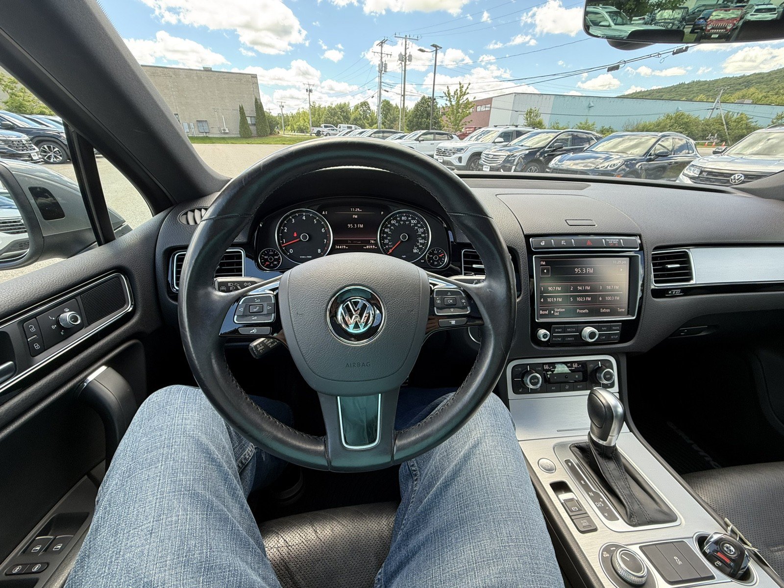 Used 2017 Volkswagen Touareg Wolfsburg Edition AWD/4WD image 12