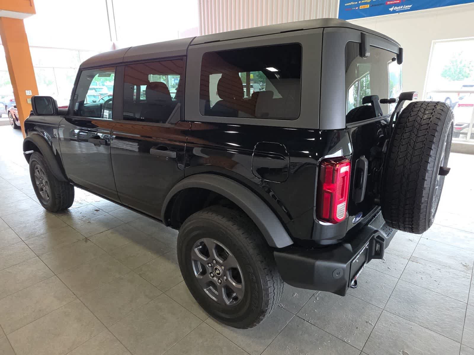 Used 2023 Ford Bronco Big Bend AWD/4WD image 13