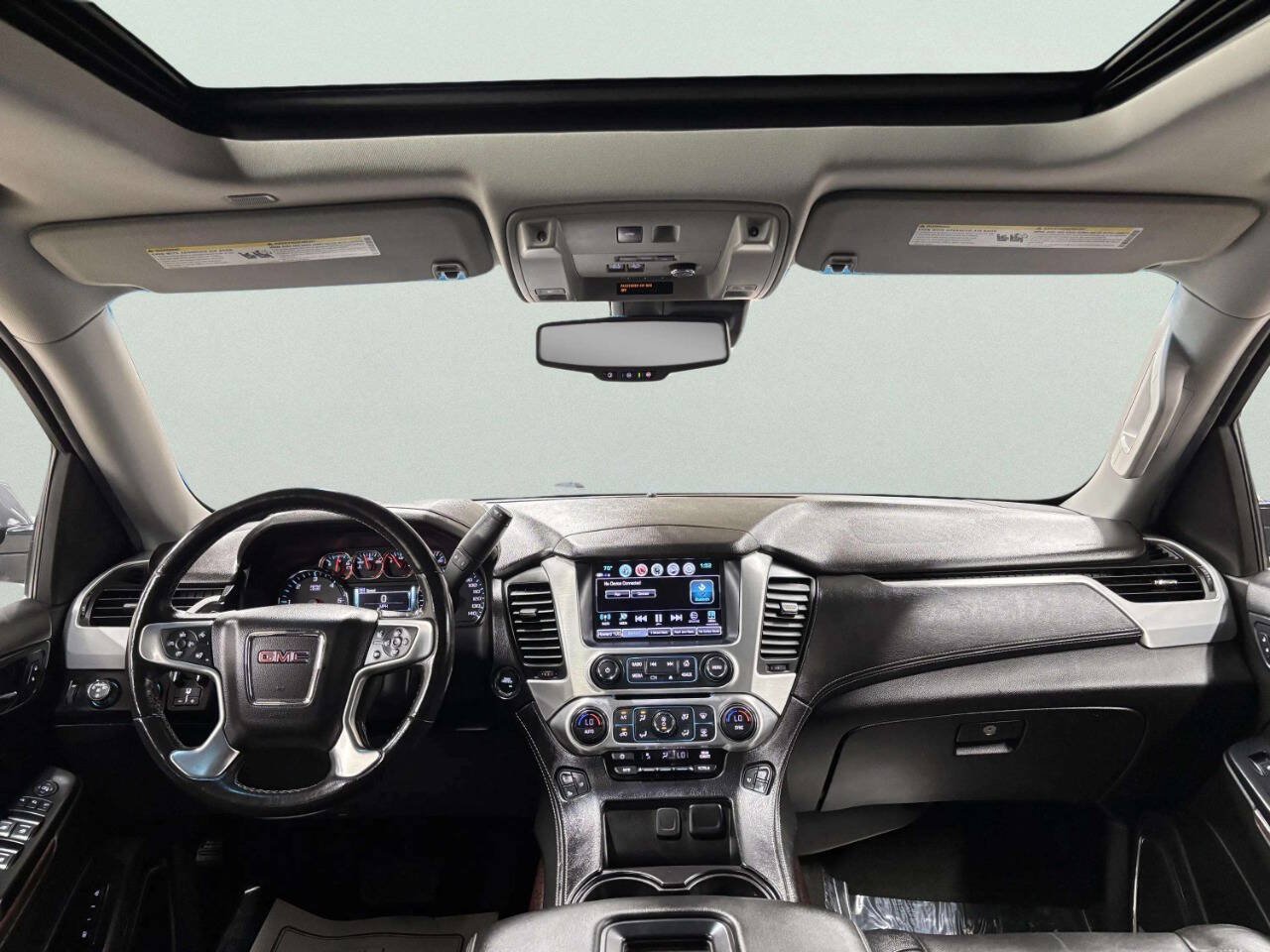 Used 2018 GMC Yukon SLT w/ Open Road Package AWD/4WD image 30