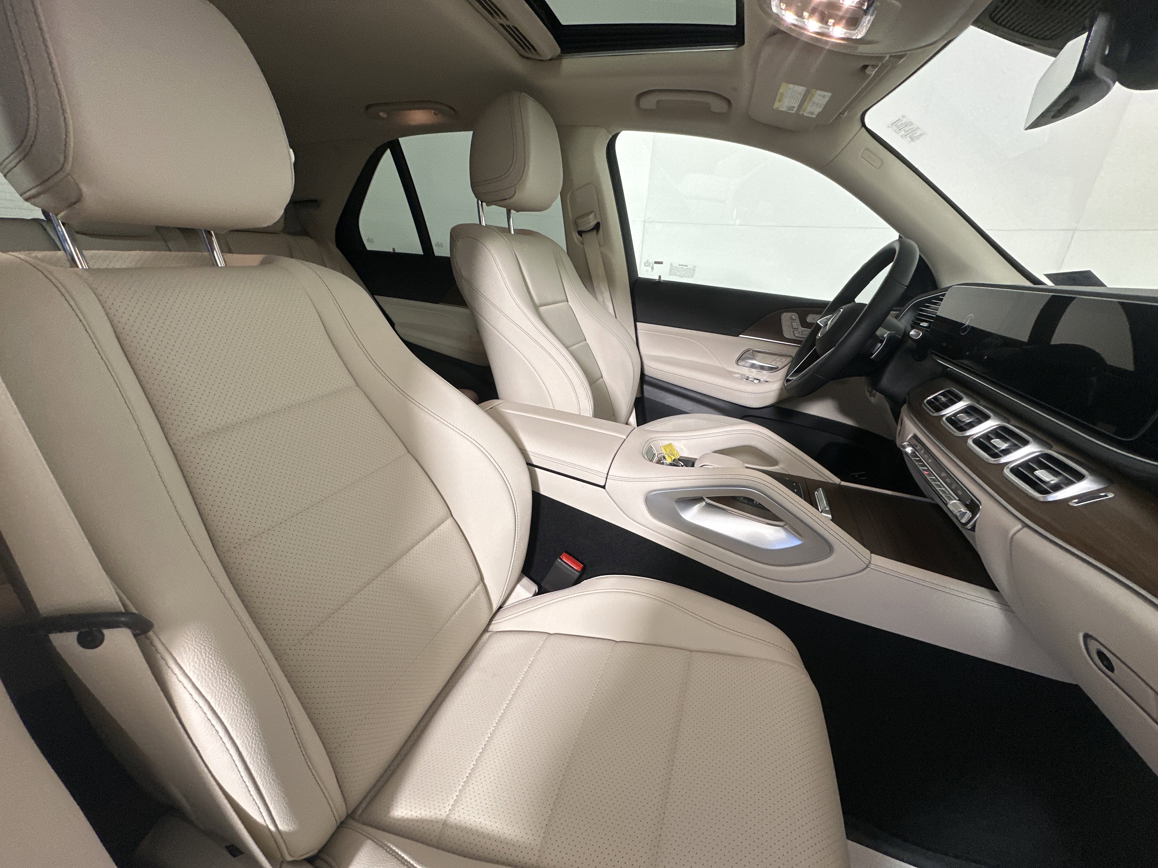 Used 2026 Mercedes-Benz GLE 350 4MATIC image 27