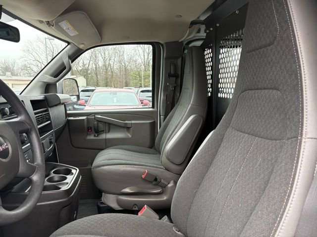 Used 2024 GMC Savana 2500 w/ Driver Convenience Package image 29