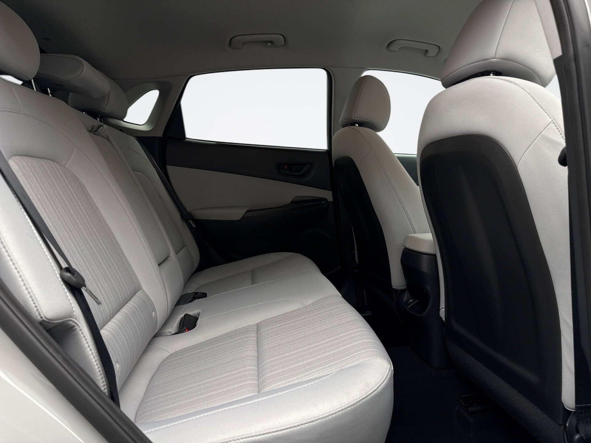 Used 2023 Hyundai Kona SEL image 17