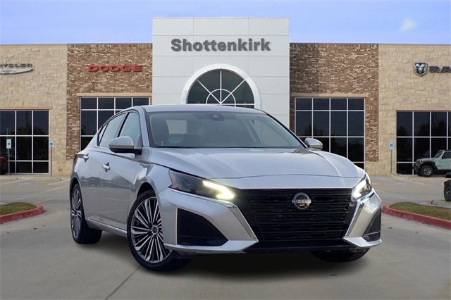 Used 2023 Nissan Altima 2.5 SL