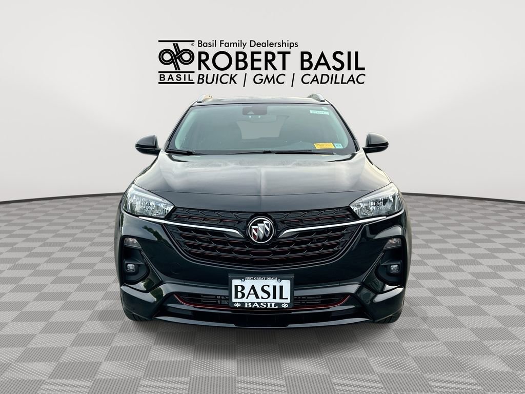 Used 2023 Buick Encore GX Select w/ Sport Touring Package FWD image 3