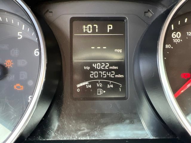 Used 2015 Volkswagen Jetta SE FWD image 12