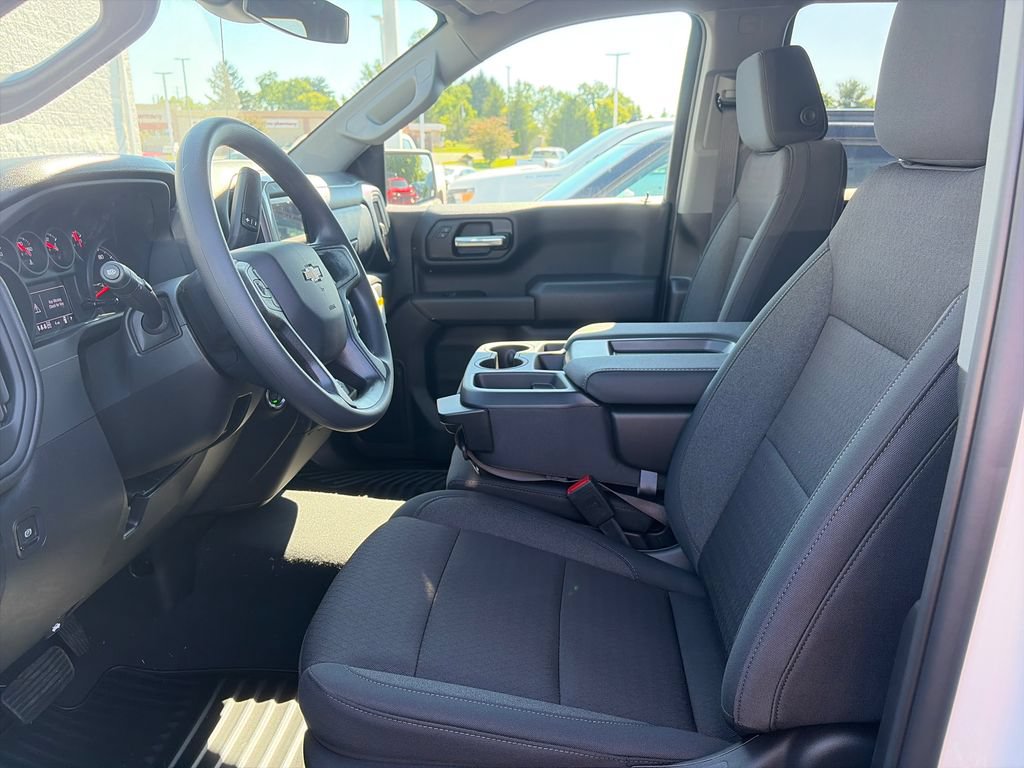New 2026 Chevrolet Silverado 1500 Custom AWD/4WD image 10