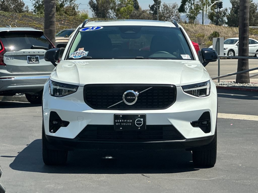 Certified 2023 Volvo XC40 B5 Plus w/ Protection Package Premier AWD/4WD image 8