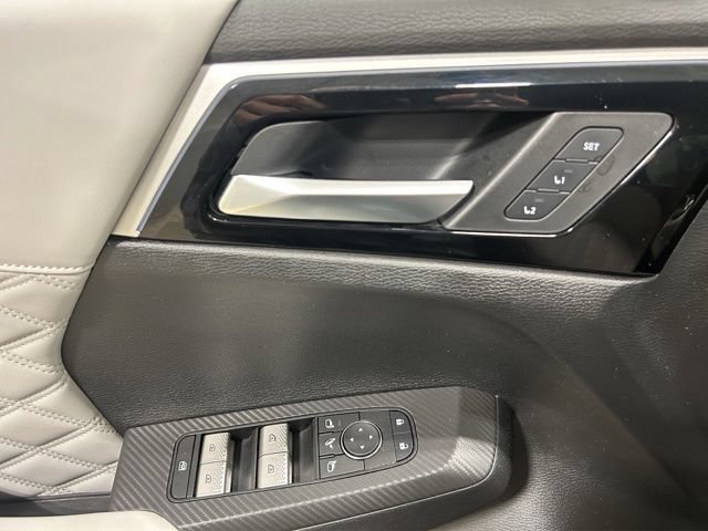 Used 2023 Mitsubishi Outlander SEL AWD/4WD image 13